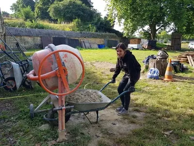 Construction: building a fortified castle in France, photo 4