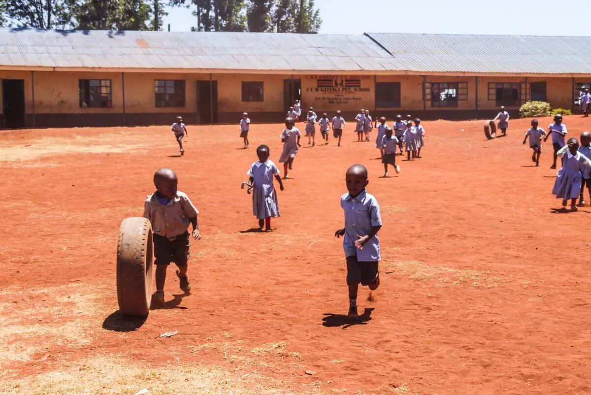 Sports class Students running2