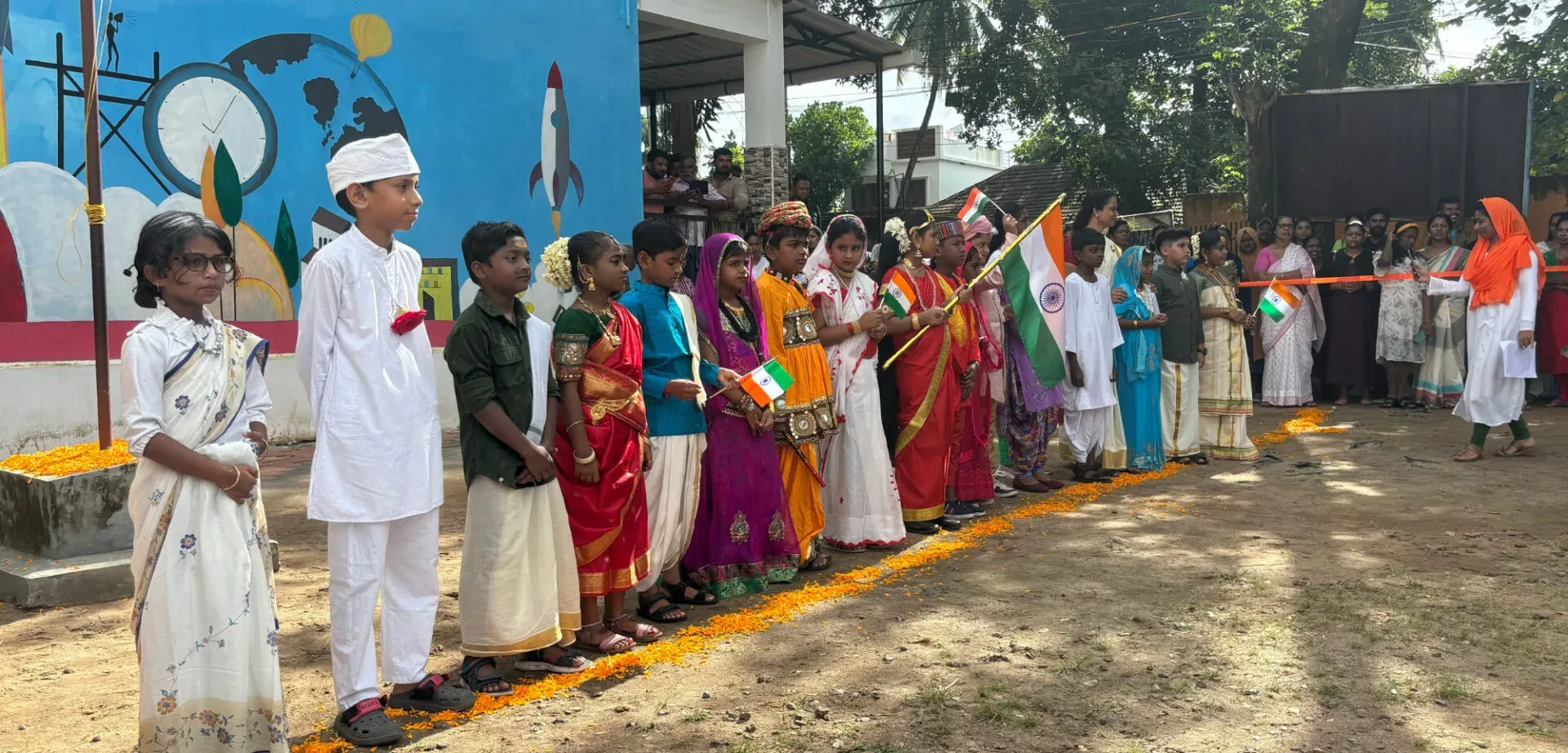 Immersion en Inde : Bianca partage son engagement entre rénovation, éducation et soutien aux femmes