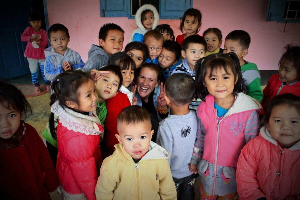Volunteer with Children in Laos